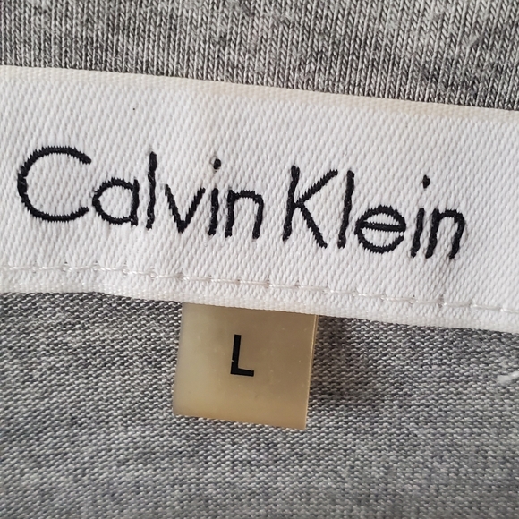 Calvin Klein 3/4 Sleeve top - Picture 2 of 4